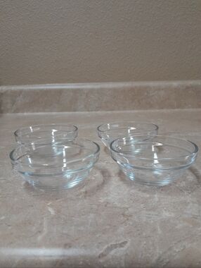 Greenbrier International 4 Clear Glass Prep Bowls NWT Size:OS
